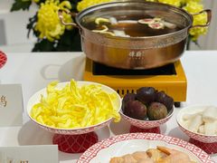 -谭厨中山传家菜.乳鸽.脆鲩鱼(华强北中航城店)
