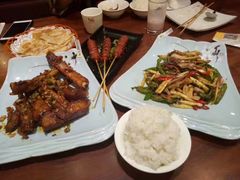 -川流不息·地道川菜·小龙虾(新松江路店)