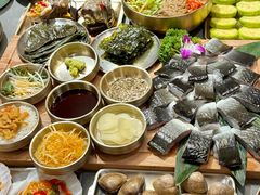 -围炉肉舍丹东海鲜烤肉·烤活鳗(步行街店)