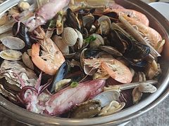 -今鲜源酒店·海鲜锅贴青岛菜(新湛路店)