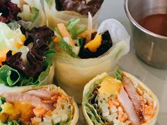 黄金蛋包猪颈肉米纸卷-CHINCHIN 青青·泰国料理(万象食家店)