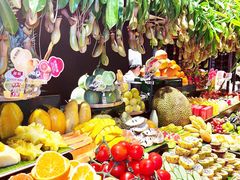 -雍容荟帝王蟹活龙虾展台自助(IFS黑金店)