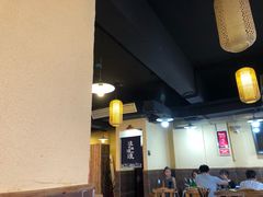 大堂-东镇老火锅(长春路首店)