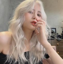 -茶发Salon·烫发染发理发