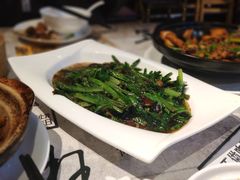 豆豉鱼炒油麦菜-粤轩楼广式特色餐厅(青岛路店)