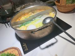 -椰子湾·海南火锅·糟粕醋·椰子鸡(正大广场店)