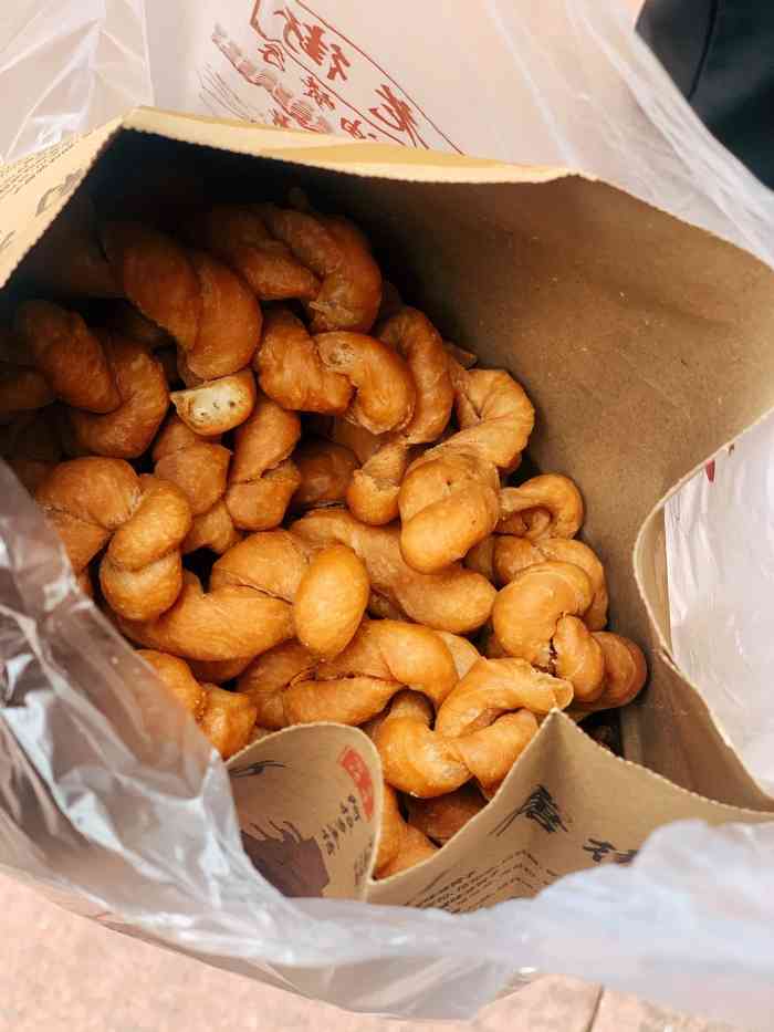 沈氏祖传老宁波油赞子(南塘店)-"这是一家值得等待的网红店,做的好吃