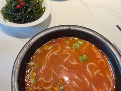 -鸡汤过桥·过桥米线