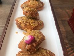 -蜜桃餐厅·伴山(湖滨商业街店)