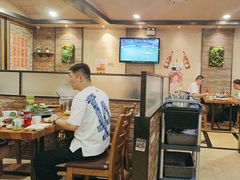 -喇喇排骨火锅·传统韩式脊骨汤(望京西园总店)