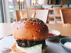 牛肉汉堡-EN SPACE恩空间