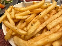 香脆薯条-WOLFGANG PUCK KITCHEN & BAR(迪士尼小镇店)