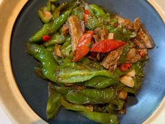 -八府香鸭·啫啫煲(华山路店)