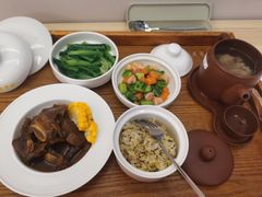 -雪梅月子中心(华侨城店)