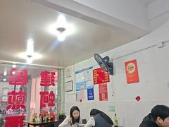 -建国蚵煎蚵面