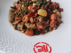 -肥肥虾庄·金牌油焖大虾(杨园滨江时代walk店)