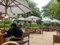 -三亚艾迪逊酒店·海滩烧烤 BARBACOA·现场乐队·浪漫晚餐·烧烤海鲜