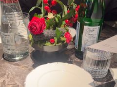 -LESCEDARS Brasserie Bistro香柏树