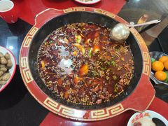 -烧哥美蛙肥肠鱼火锅·十五年社区店