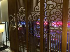-新盈光·云会所(百丈东路店)