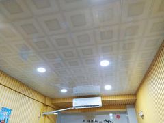 -晓宇盒饭(民安街店)