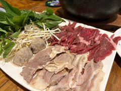 -Hoang Yen Vietnamese Cuisine