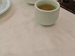 -五谷芳乳鸽王(海景店)