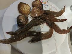 -领鲜活海鲜榴莲自助火锅(东门店)