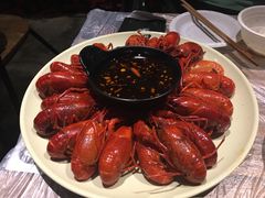 -巴厘龙虾·榜首油焖大虾(音乐学院·沿江酒馆店)