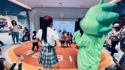 -奈尔宝家庭中心·亲子早教·派对餐厅(北京东坝万达店)