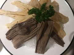 腐竹双拼-左庭右院鲜牛肉火锅(浦江欢乐颂店)