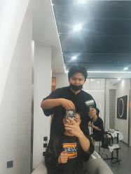 -艾美A·M Hair Salon
