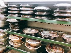 -全家便利店(莲花池东路店)