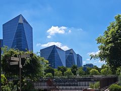 -东方体育中心(地铁站)