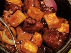 石锅黑椒蒜子雪花牛肋粒-喜来登由由大酒店九州膳坊中餐厅