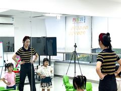 -蓝话筒·少儿成人演讲口才·主持朗诵·戏剧表演(大华第一坊店)