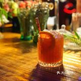 高颜值的一家酒吧哦