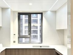 -百安居装修建材卖场(南山店)