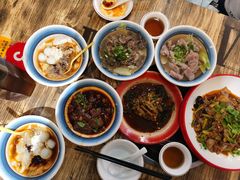 -冯烫烫跷脚牛肉·川菜小馆(武胜西街店)