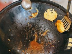 -粘豆包柴火铁锅炖