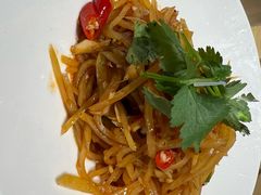 -关东小磨东北菜(上海长风大悦城店)