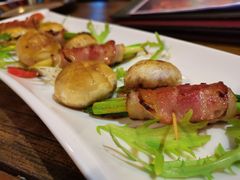小蘑菇烩培根芦笋-SISTERS BAR RESTAURANT川意酒馆(嘉善老市H楼店)