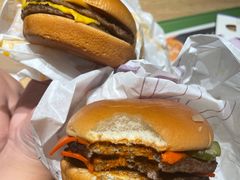 双层吉士堡-麦当劳(龙阳路店)