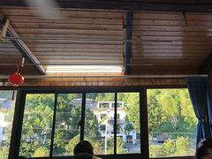 -芦茨金富饭庄·25年老字号·专做稻草鸡