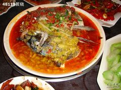 双椒鱼头-嘉丰湘菜馆(芳群园店)