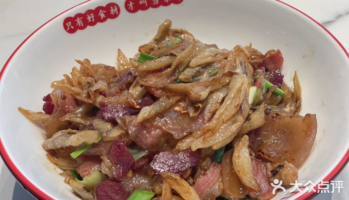 一家将您带入湖南的湘菜馆，喜欢湖南菜的朋友推荐来哦！