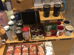 零售区-星巴克(天津鲁能中心第三店)