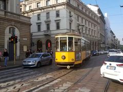 -文艺复兴百货(米兰大教堂广场店)