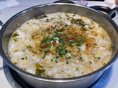 -德林酸菜鱼火锅(南丹店)
