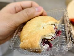 -潘祥记鲜花饼(昆明长水国际机场店)